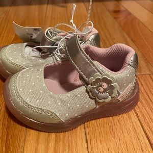 Striderite light up shoes size 4